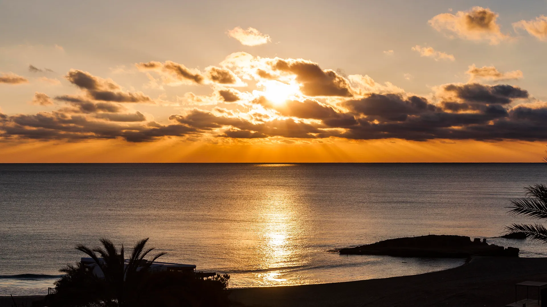 Insotel Tarida Beach Resort & Spa Cala Tarida  Spanje